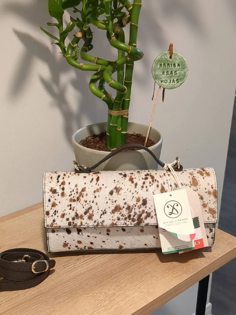 Women’s Italian Cowhide Speckled Crossbody Bag in White and Brown - Picture 8 of 8